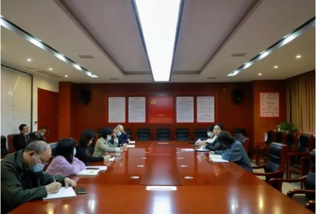 市古鎮(zhèn)投資公司召開關于貫徹落實國企改革三年行動高質量收官工作會議