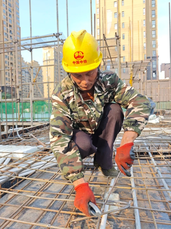 不懼高溫 “熱”力十足！致敬高溫下堅(jiān)守崗位的古鎮(zhèn)工作者（二）